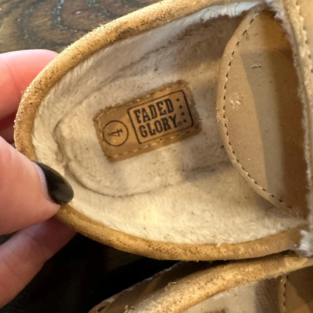 Toddler Girl Moccasins